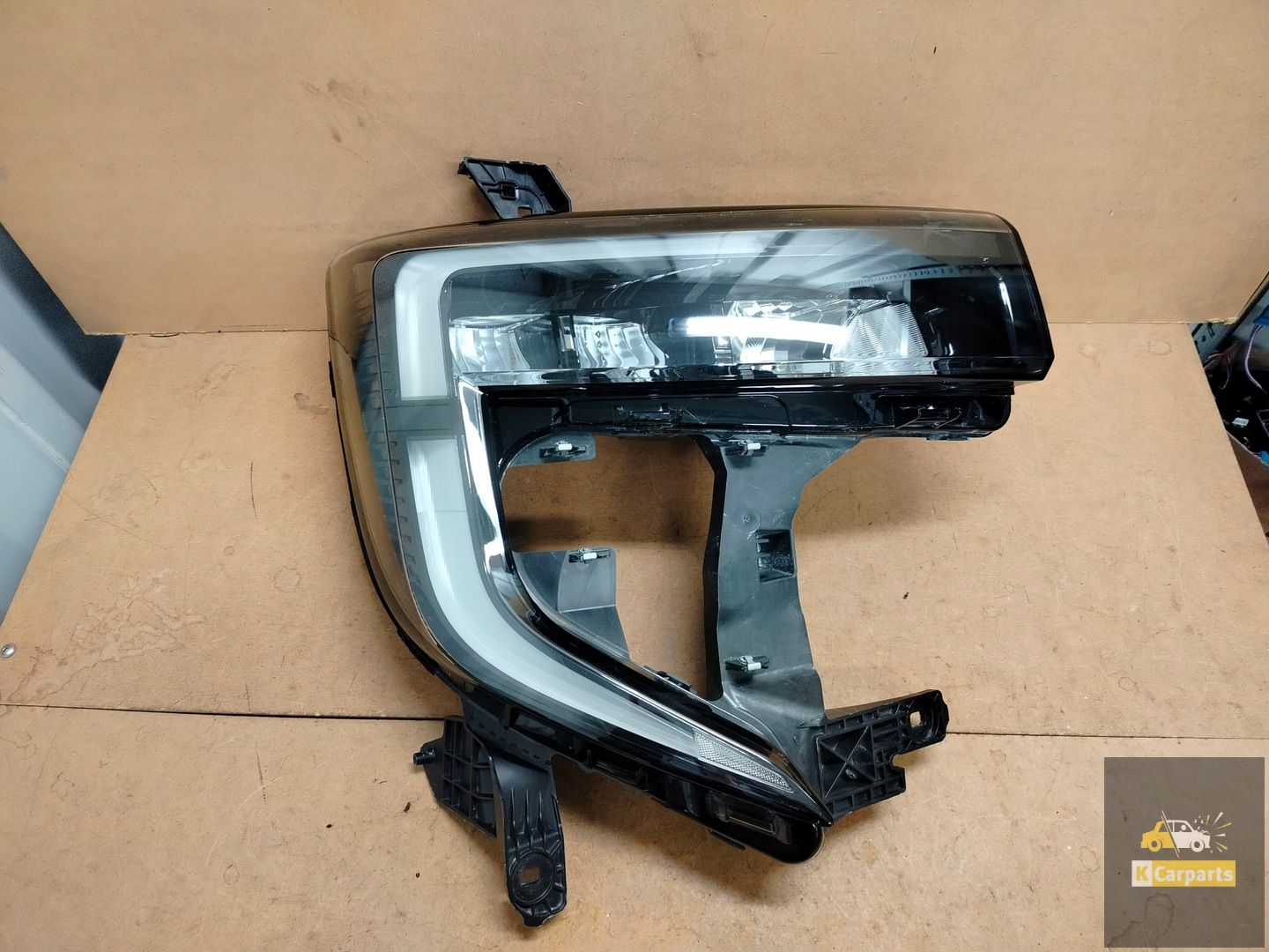 260106174R, Renault Master V LED rechts