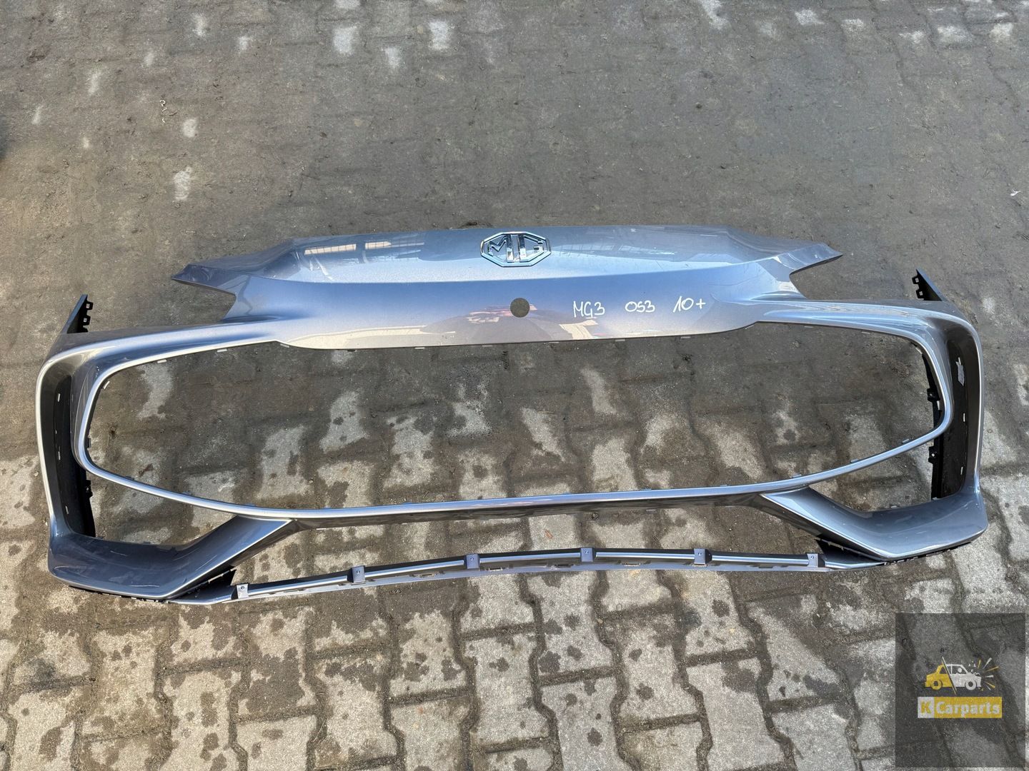 MG 3 MG3 Frontstoßstange