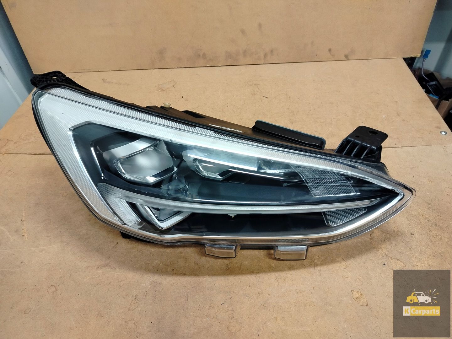 JX7B-13E014-AE, Ford Focus MK4 Volledig Led Heldere rechterlamp Ideaal