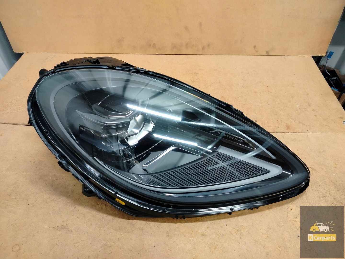 95B.941.016.J, Porsche Macan Lift Full Led GTS EXCL ECE RV rechterlamp Ideaal