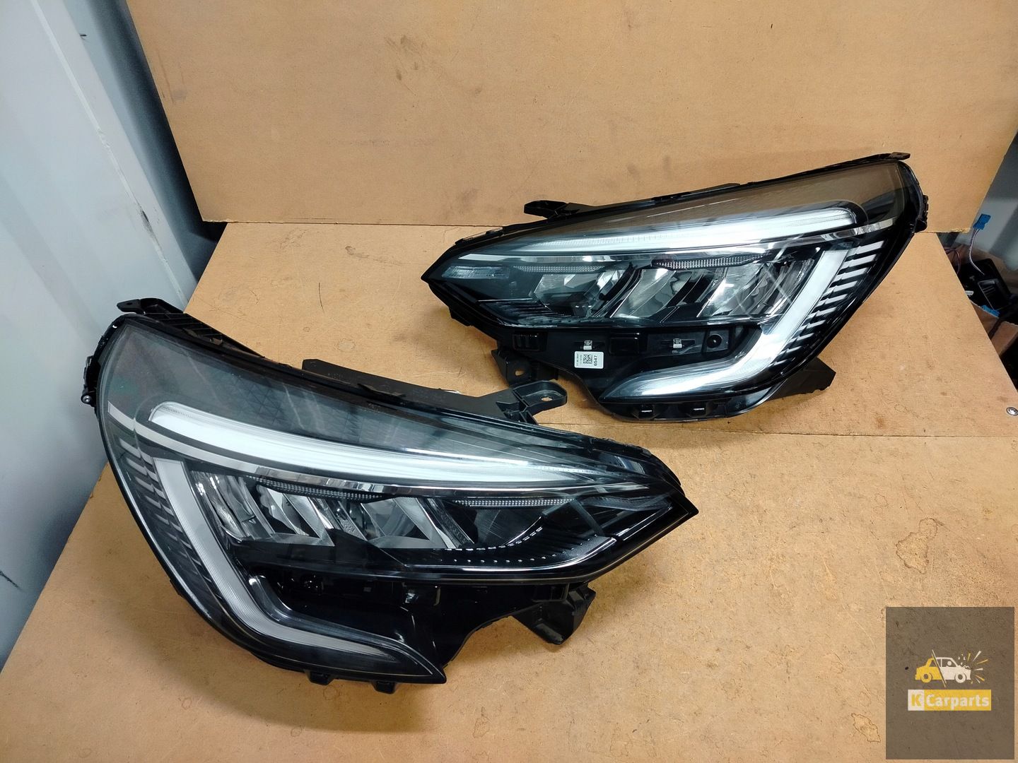 260607647R, Renault Clio V Full Led Zwarte lamp rechts links