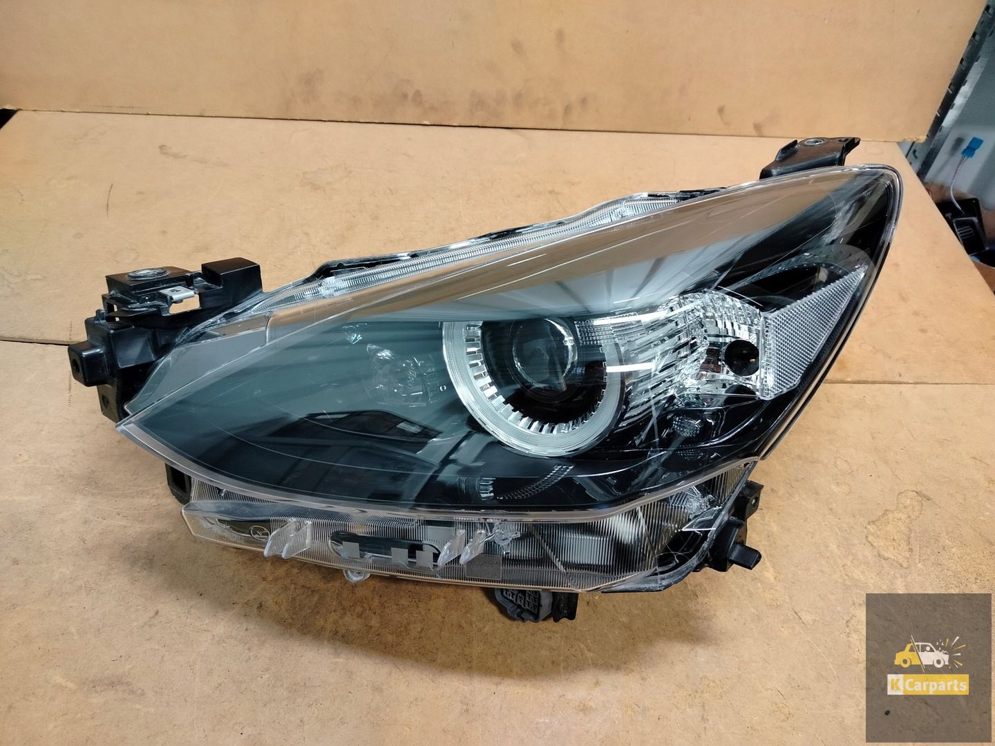 D43N-51040, Mazda 2 III DJ Lift M7 Full Ledlamp met 2 lenzen links