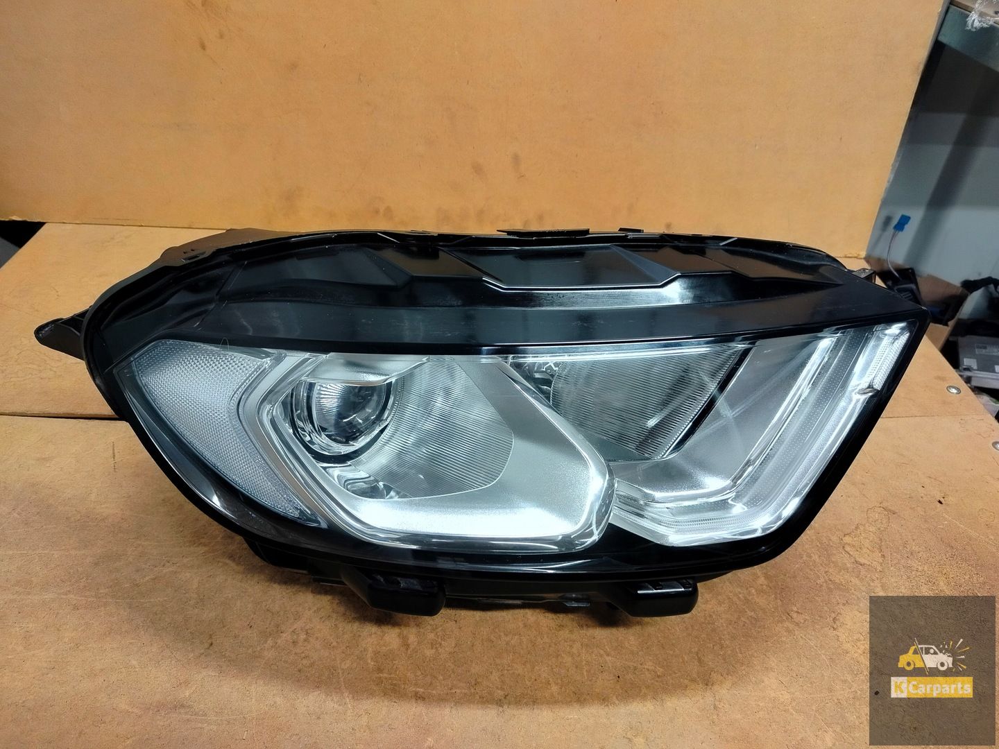 MN15-13E014-AD, Ford Ecosport Lift LED clear right
