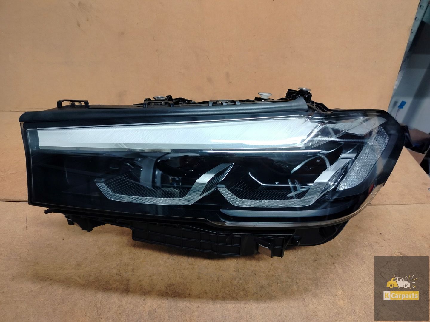 5A26FA3, BMW G30 Lift-LED-Leuchte links Ideal