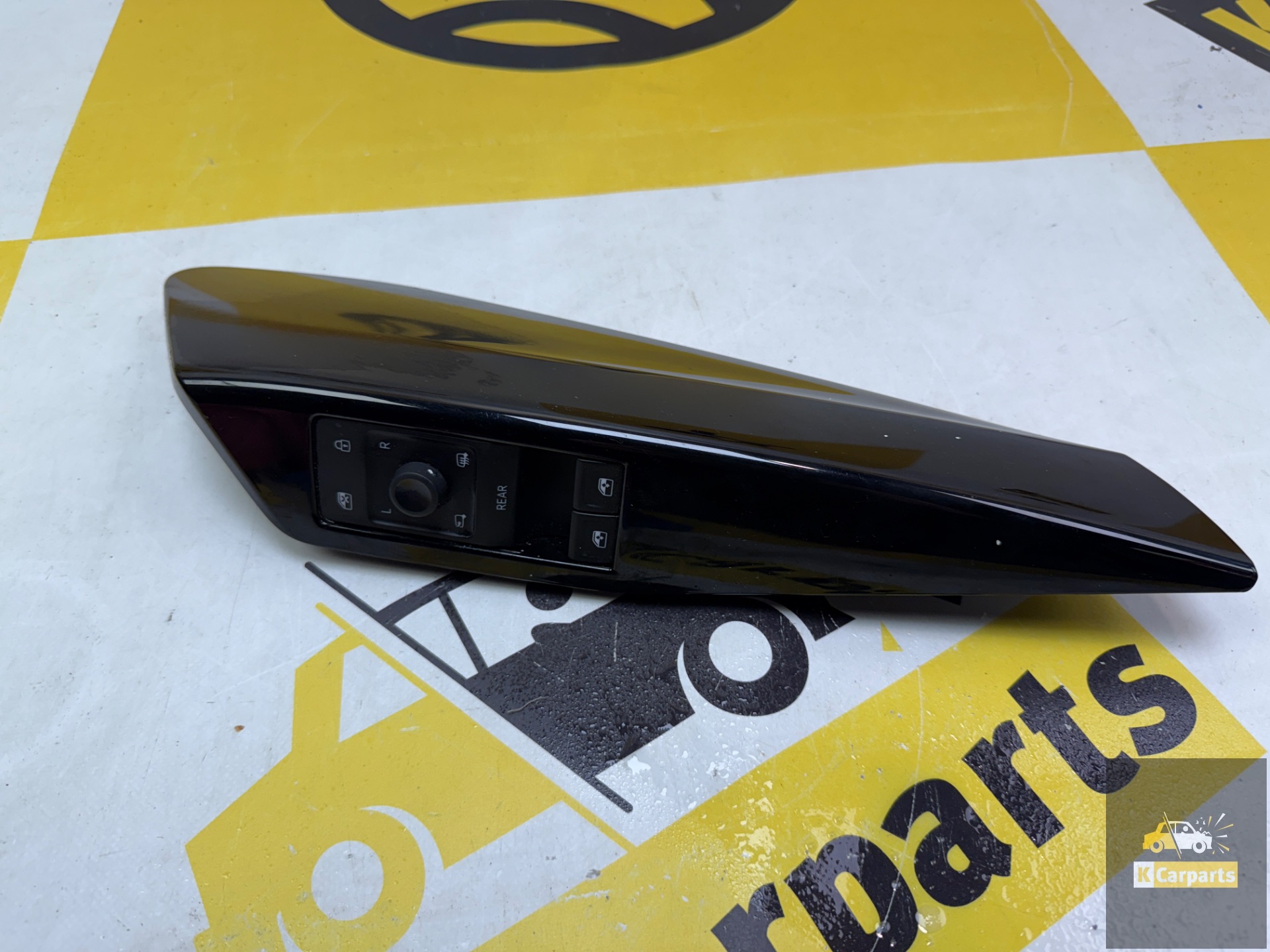 Raamschakelaar houder linksvoor VW ID4 10B867197B
