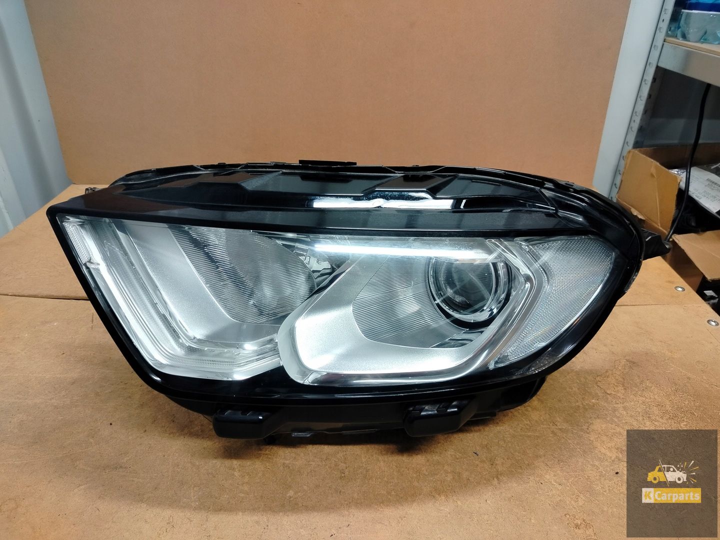 GN15-13W030-JE, Ford Ecosport LED lens Helder linker lamp