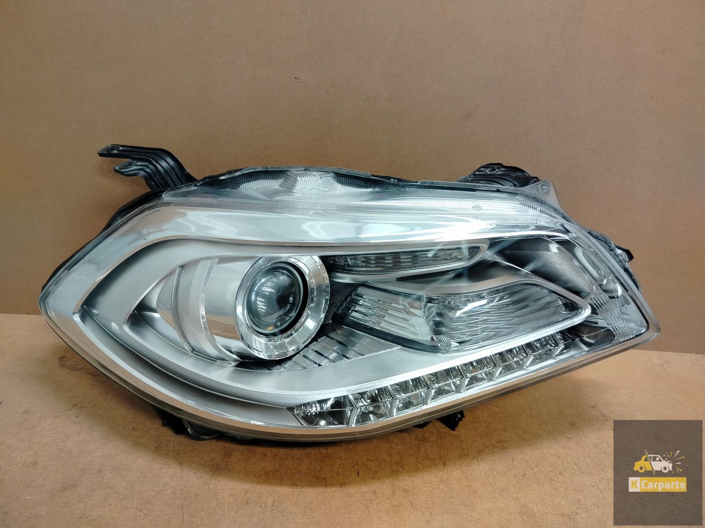 100-17735, Suzuki SX4 S-Cross Xenon LED rechterlamp