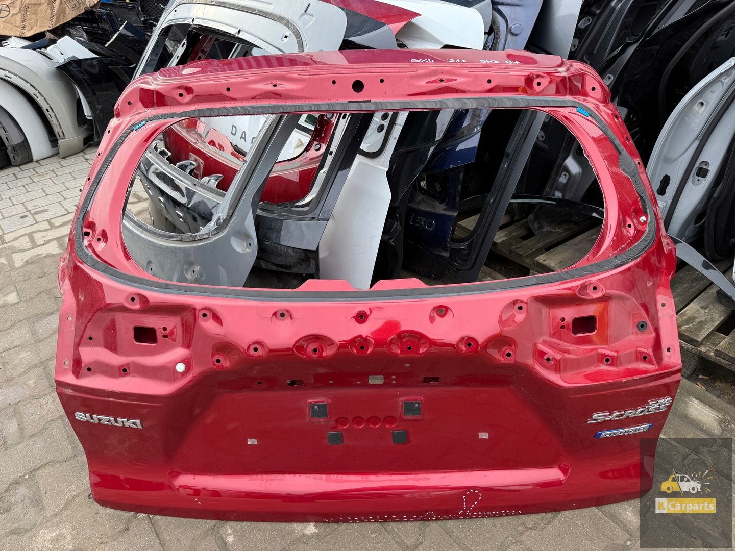 Suzuki SX4 S-Cross 22- tailgate