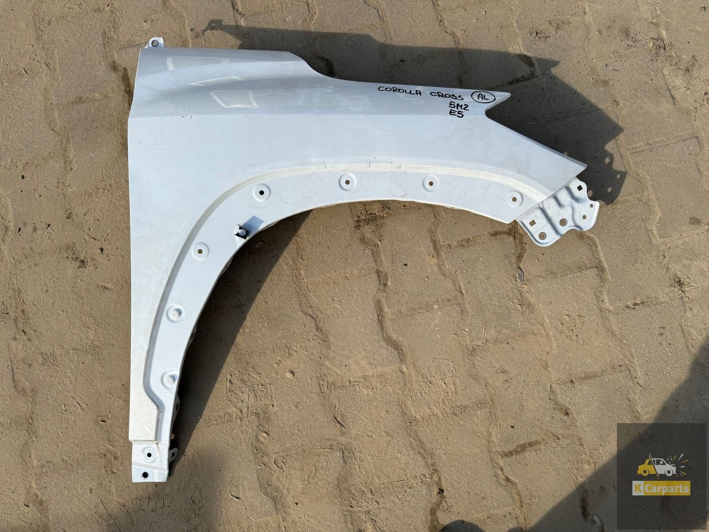 Toyota Corolla Cross right front wing