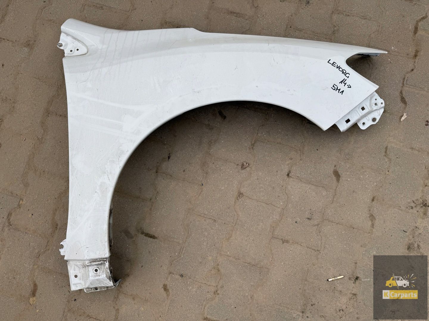Subaru Levorg 14- right front wing