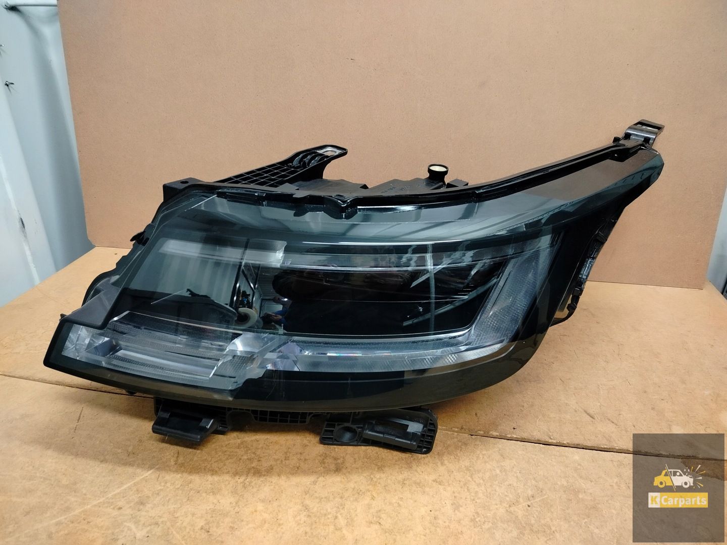 M8E2-13W030-EM, Range Rover V L460 Volledig Led-licht links