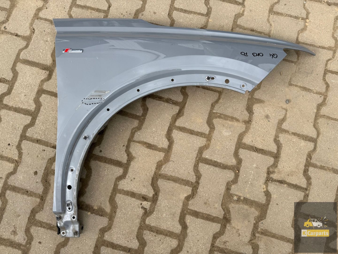 Audi Q4 89A rechtervoorvleugel