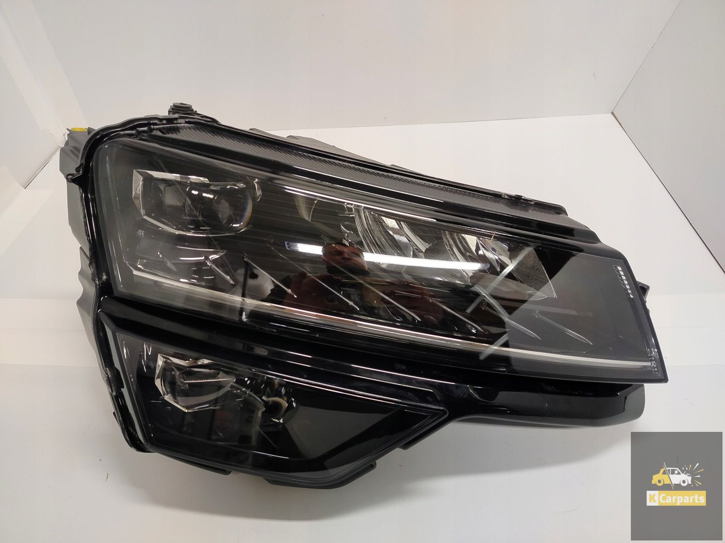 57B.941.016.B, Skoda Karoq Full LED lamp right