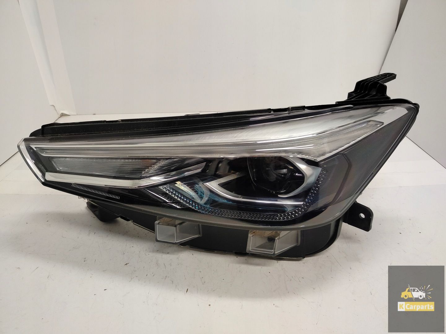 MG 5 MG V Fully Guided Left Lamp Ideal
