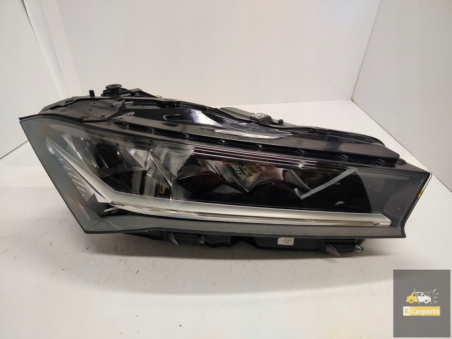 3P1.941.016, Skoda Superb IV LED right lamp