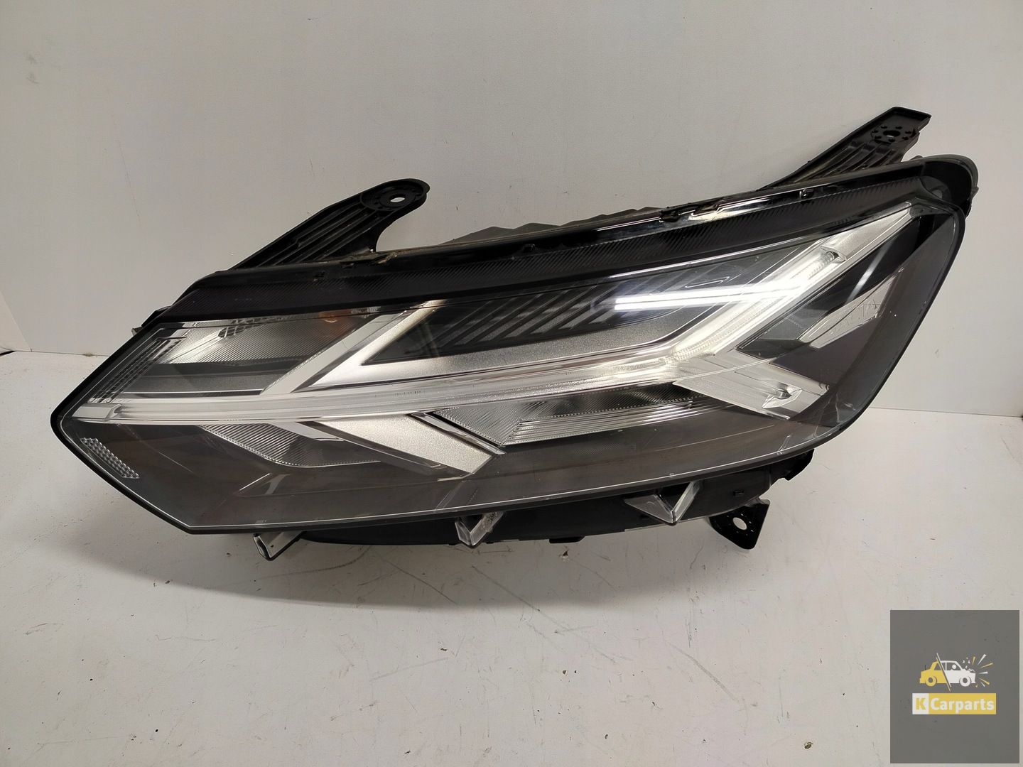 260606033R, Dacia Sandero III Logan III LED-Lampe links, silber