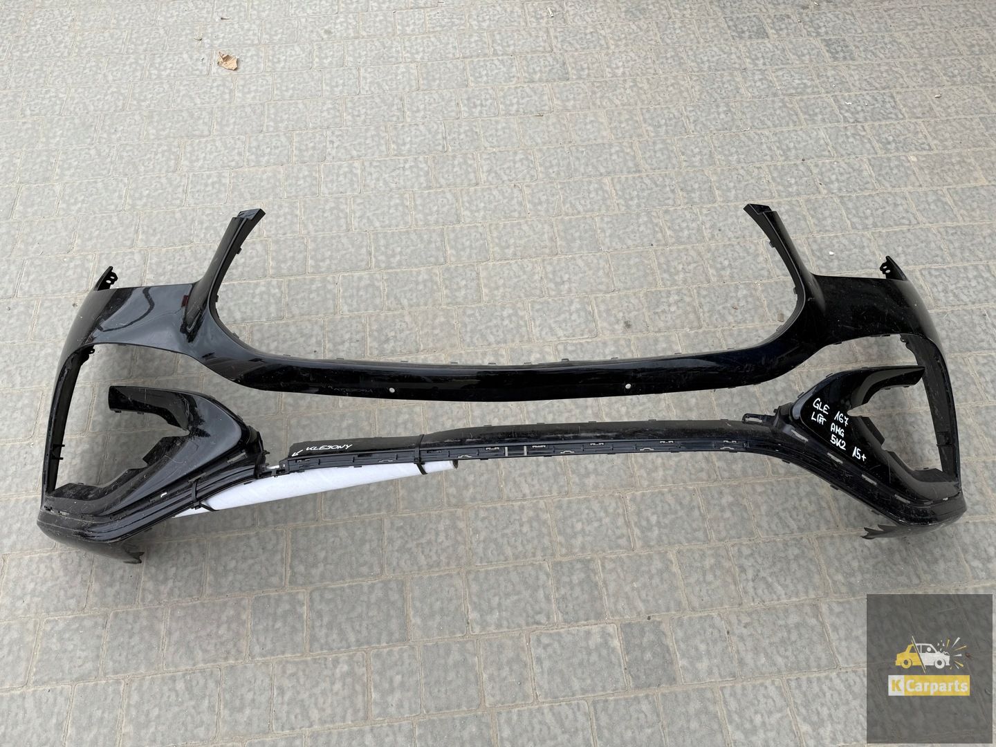 Relevage du pare-chocs avant Mercedes GLE W167 AMG