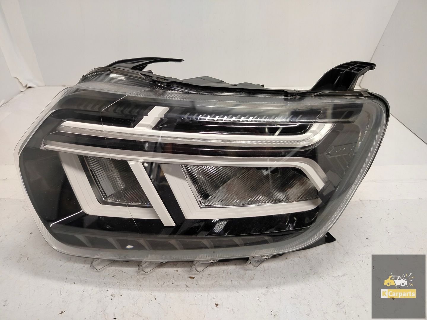 260602465R, Dacia Duster II Lift-LED-Leuchte mit Verbindungslicht