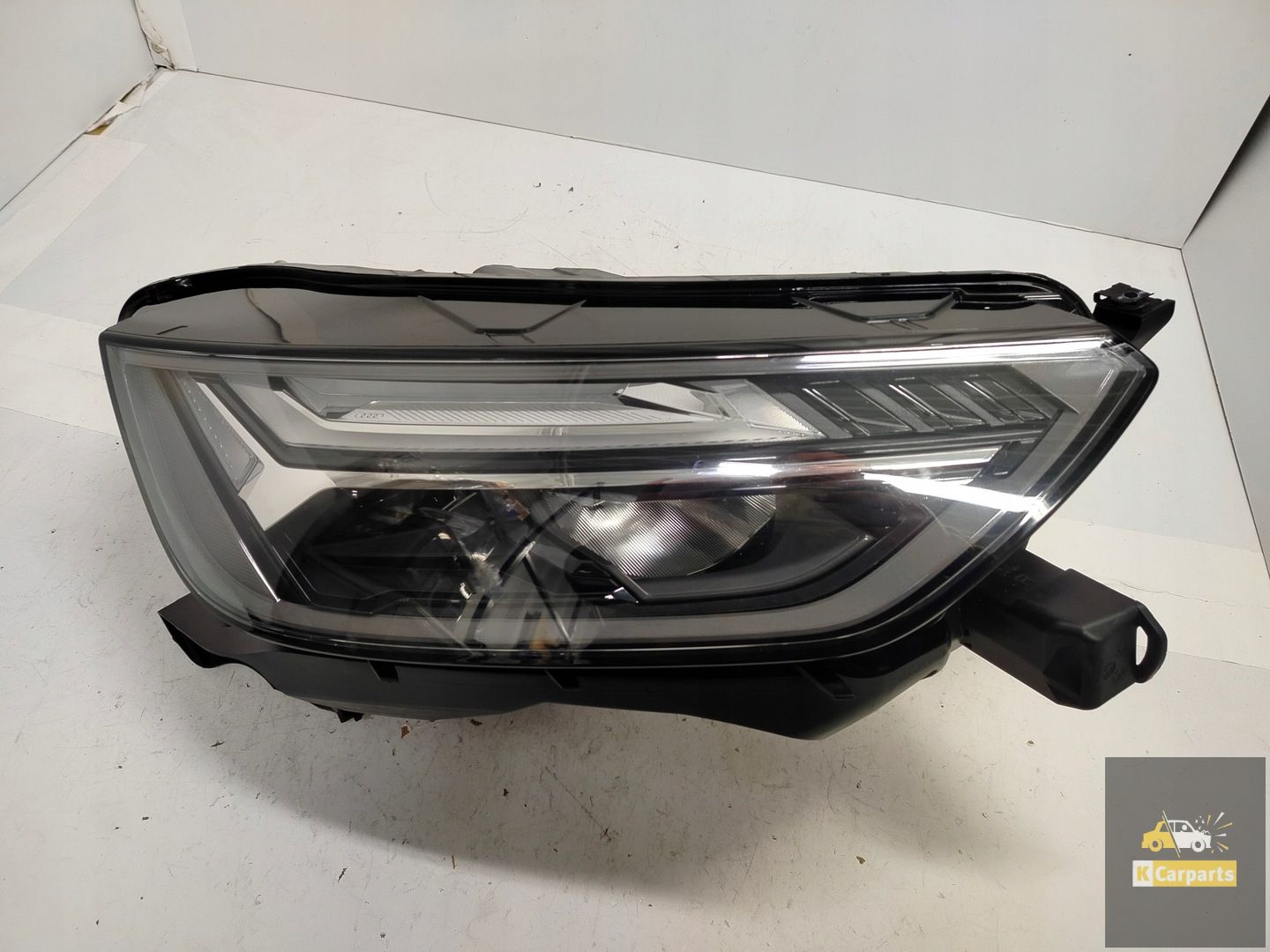 80A.941.034.F, Audi Q5 II 80A Lift Volledig Ledlamp rechts Perfect