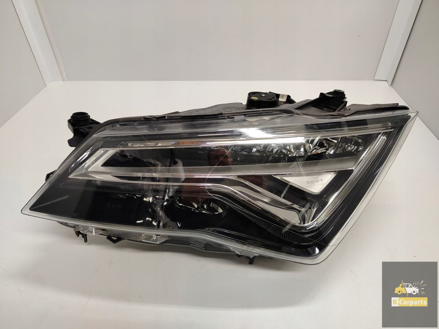 576941007B, Seat Ateca Voll-LED-Scheinwerfer-Verbindungsstücke