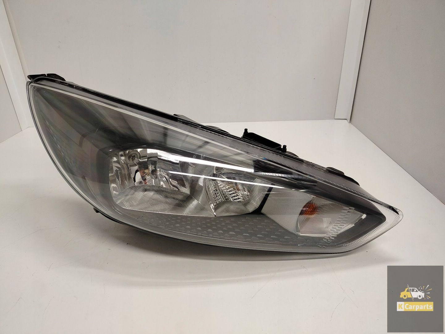 F1EB-13W029-EB, Ford Focus Mk3 Lift Zwart ST Geen LEDA rechterlamp Perfect
