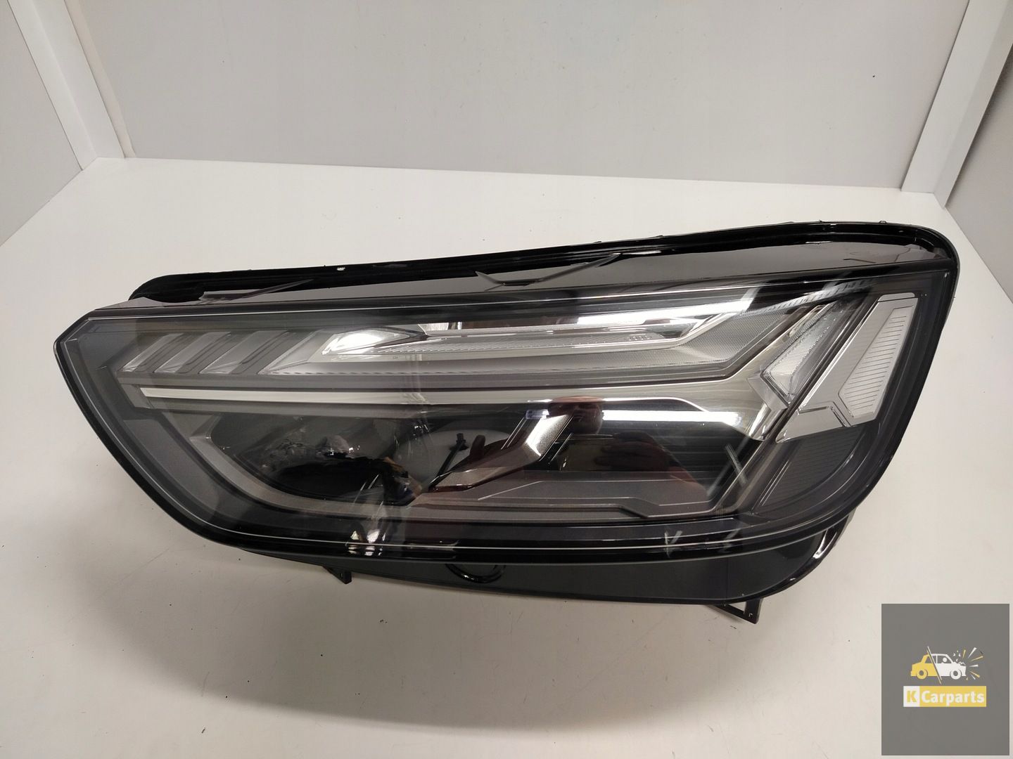 80A.941.035.E, Audi Q5 II 80A Lift Matrix linkerlamp Ideaal