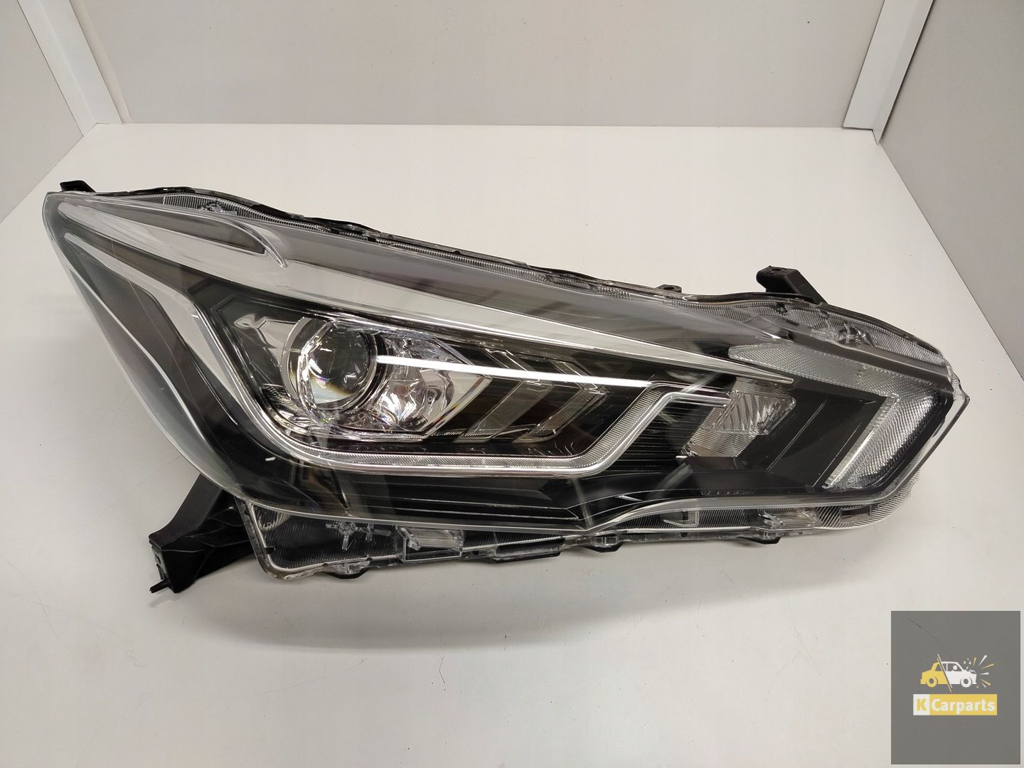26010-5FA2A, Nissan Micra K14 Volledig Ledlamp rechts Perfect
