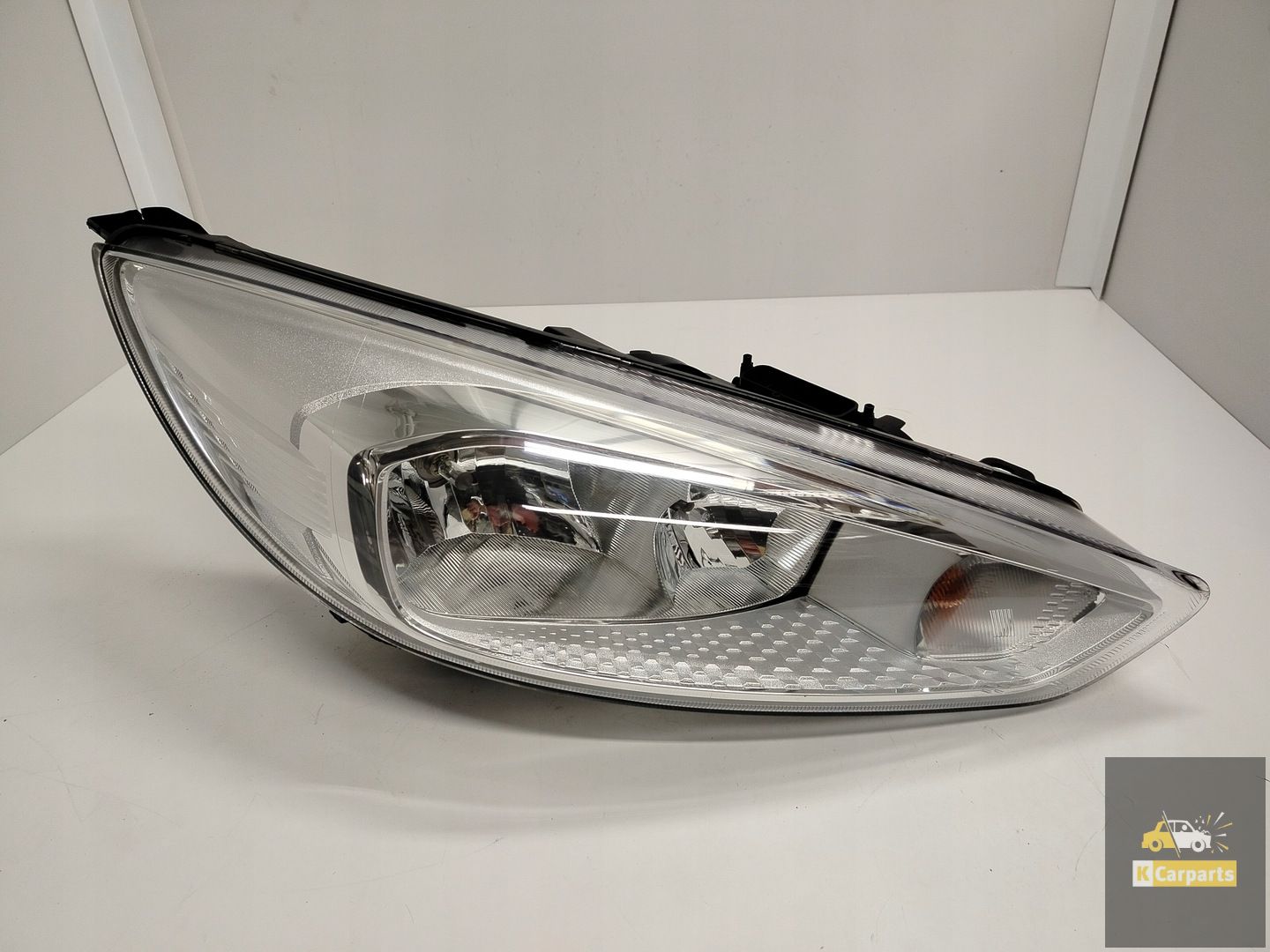 F1EB-13W029-AE, Ford Focus Mk3 Liftlamp Helder Rechts Perfect