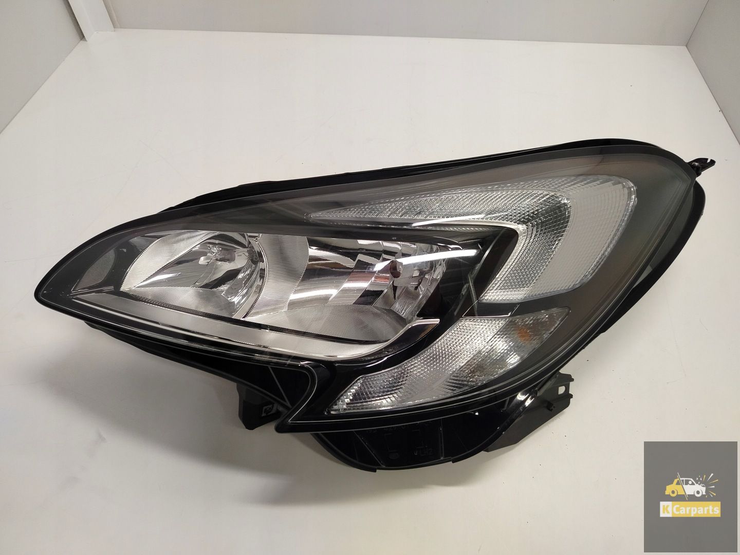 39108226LH, Opel Corsa E Normaal met LED-licht links
