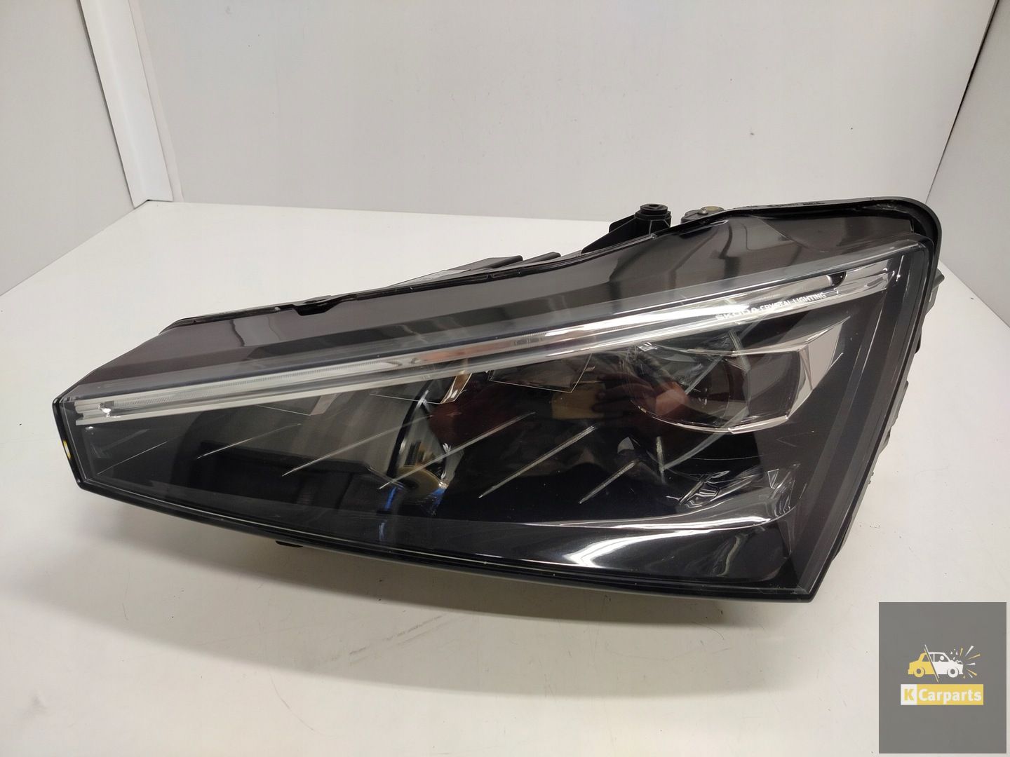657941015A, Skoda Scala Complete LED light left