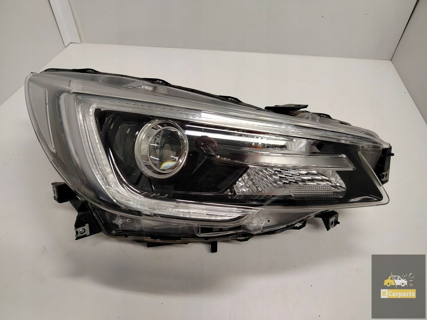 Subaru Outback V Full LED lamp right