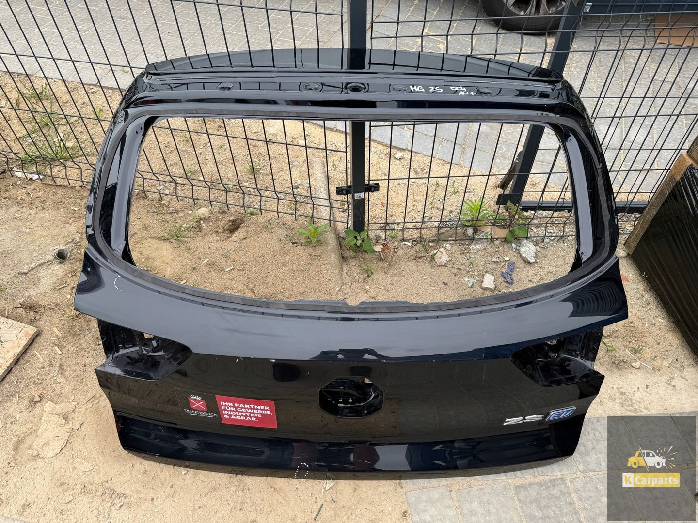 MG ZS tailgate