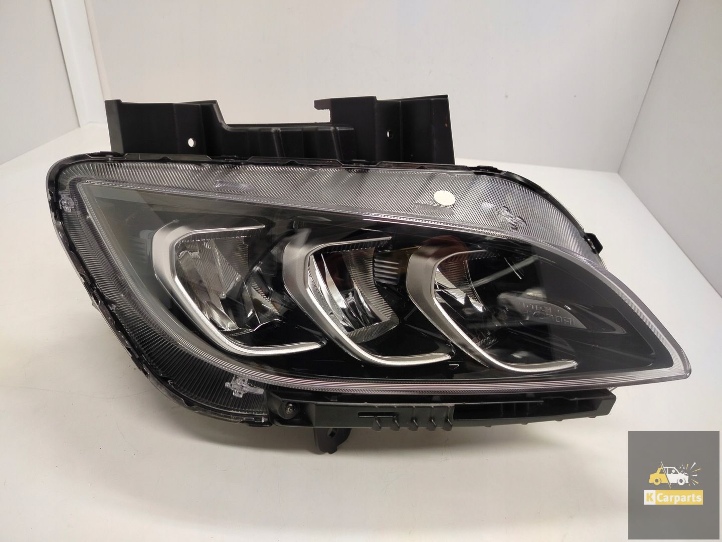 92102J9600, Hyundai Kona Lift volledig led lamp rechts Perfect