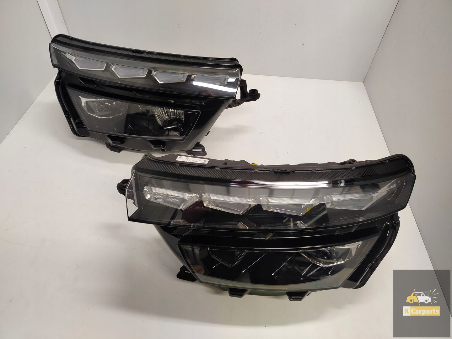 658.941.015.F, Phare LED complet Skoda Kamiq droit gauche