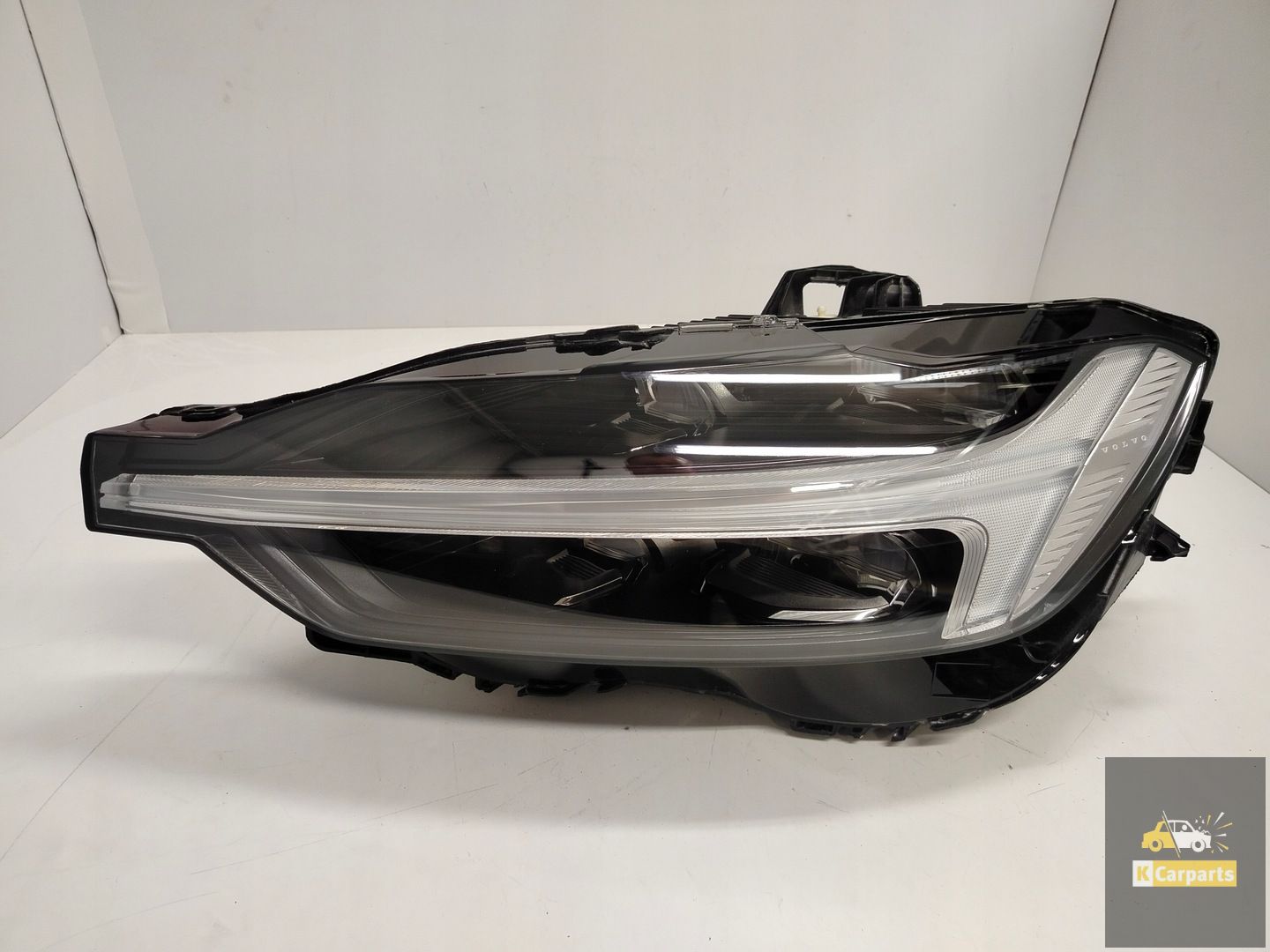 32404709, Volvo XC60 II, feu arrière central à LED gauche, idéal