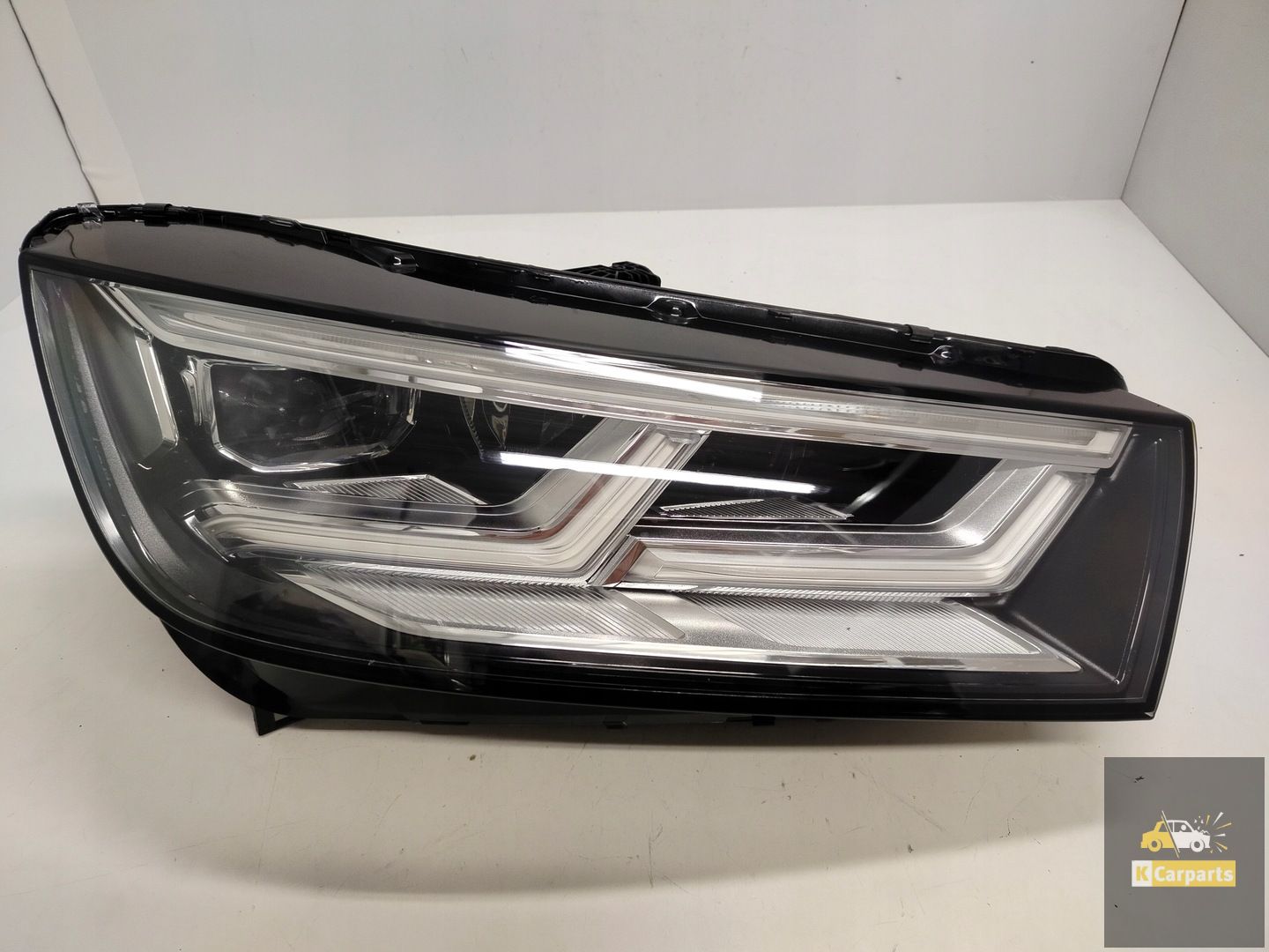 80A.941.036, Audi Q5 80A II Matrix rechterlamp