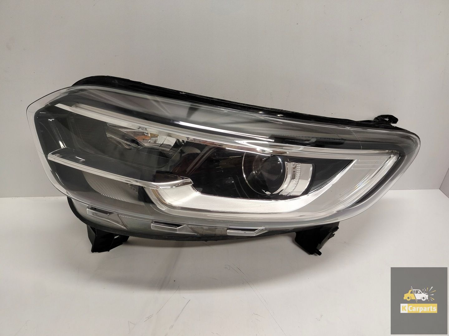 260609857R, Renault Kadjar Lampglas links