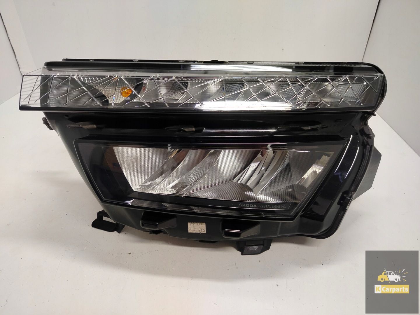 658.941.015, Phare gauche à LED pour Skoda Kamiq Ideal