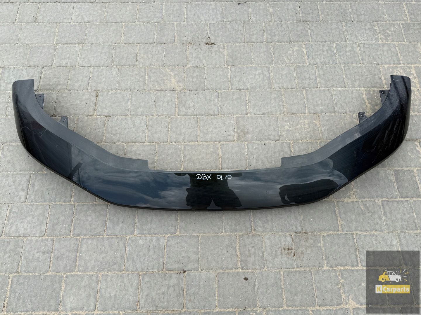 Aston Martin DBX achterbumper spoiler bevestiging