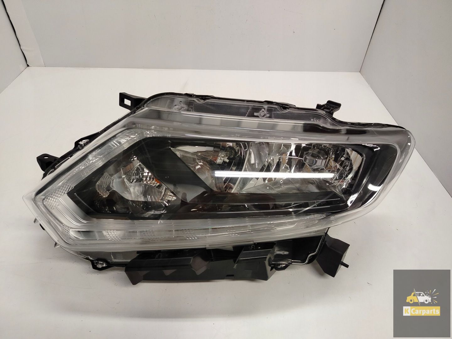 Nissan X-Trail T32 Lamp links normaal Ideaal