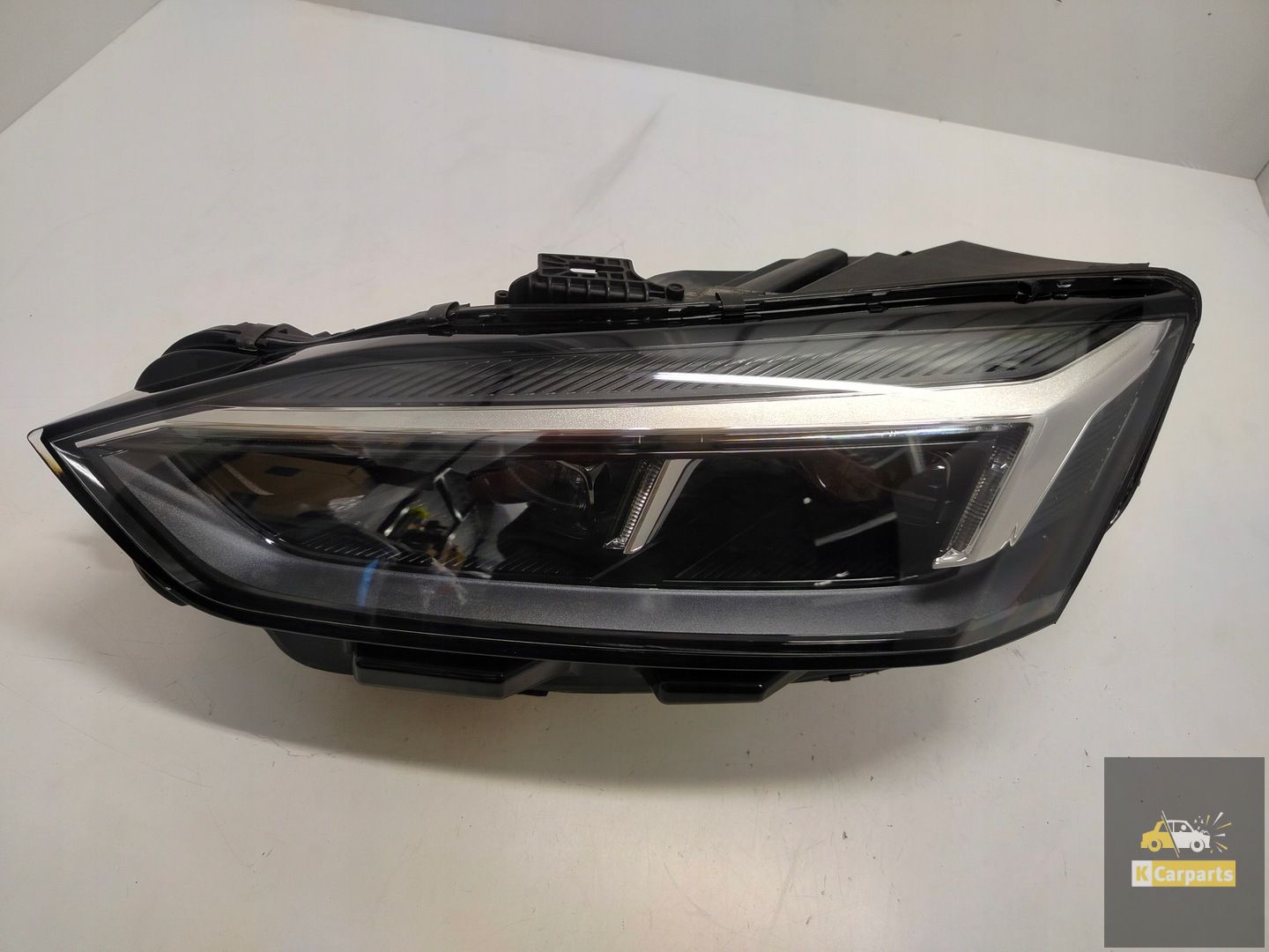 8W6.941.035.C, Audi A5 RS5 Zwart Donker Matrix linkerlamp