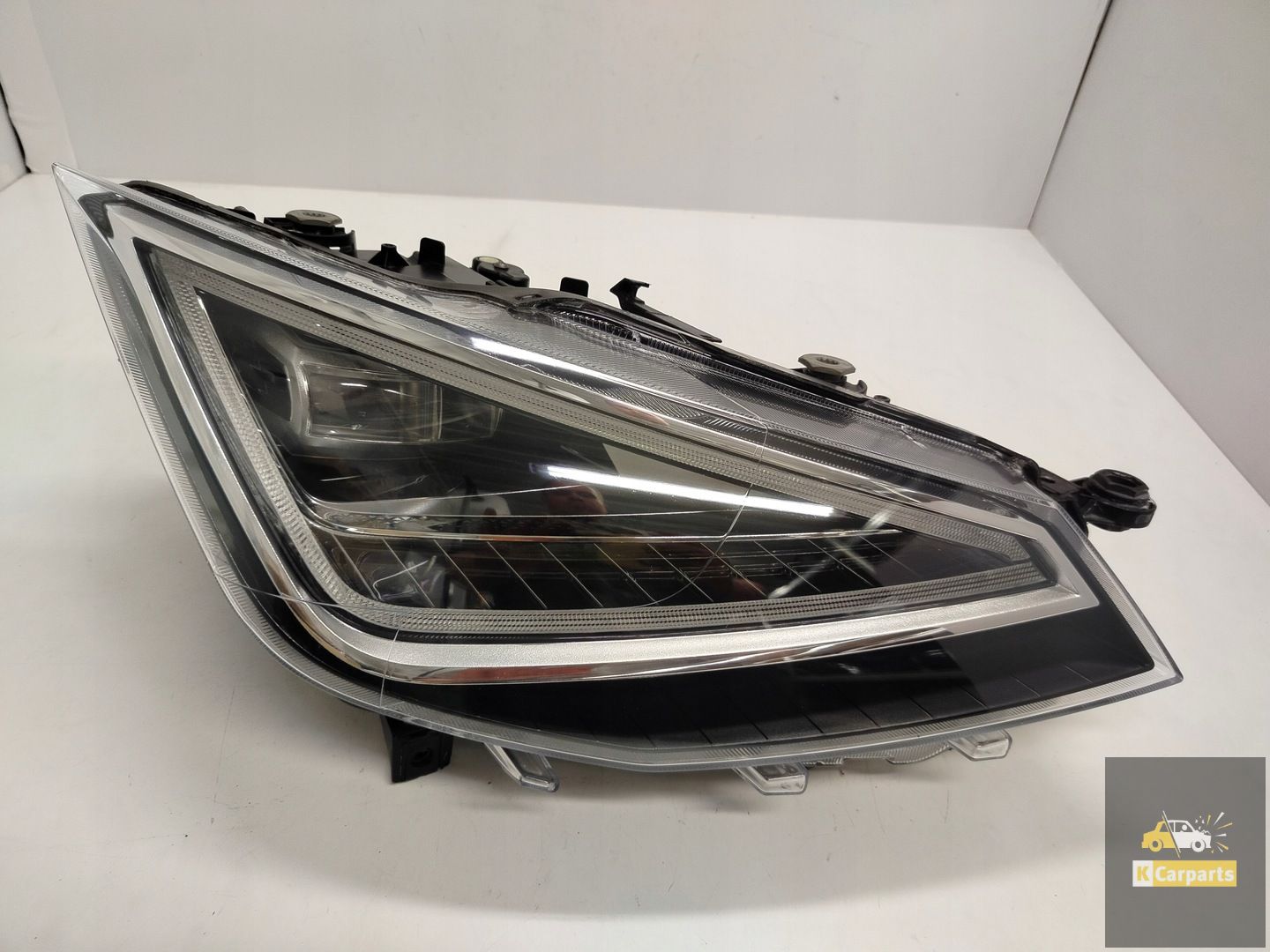 6F1.941.008.H, Seat Ibiza V 6F Lift Arona Lift Voll-LED-Leuchte rechts