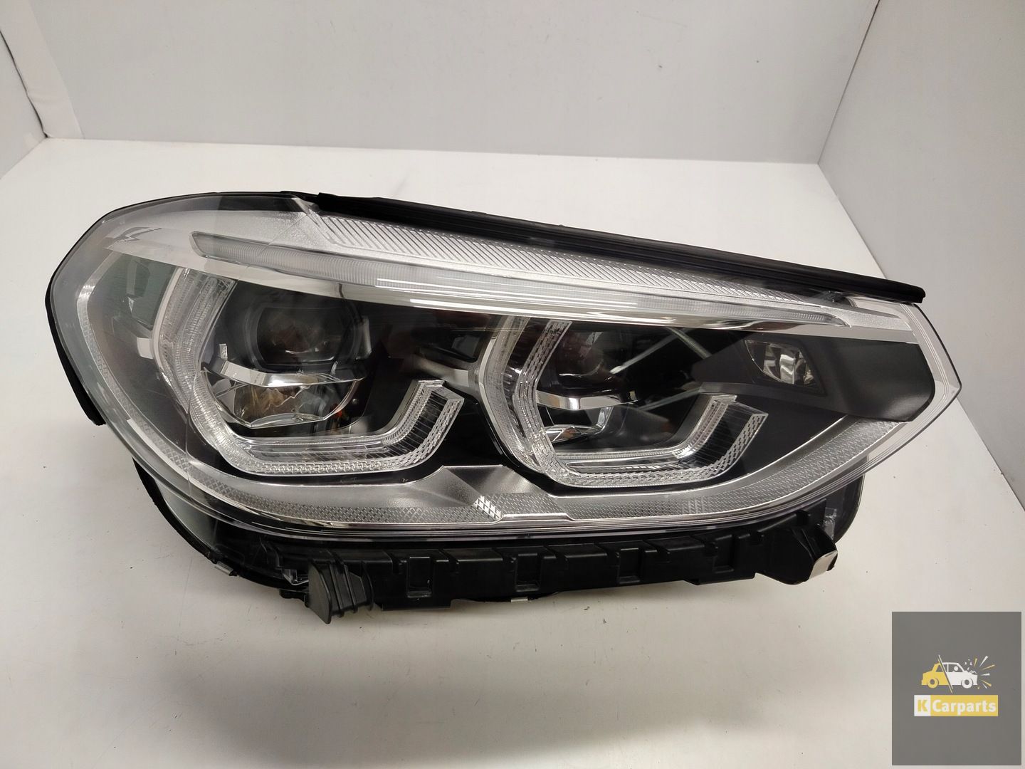 8739654, BMW G01 G02 X3 X4 Feu arrière adaptatif LED complet droit