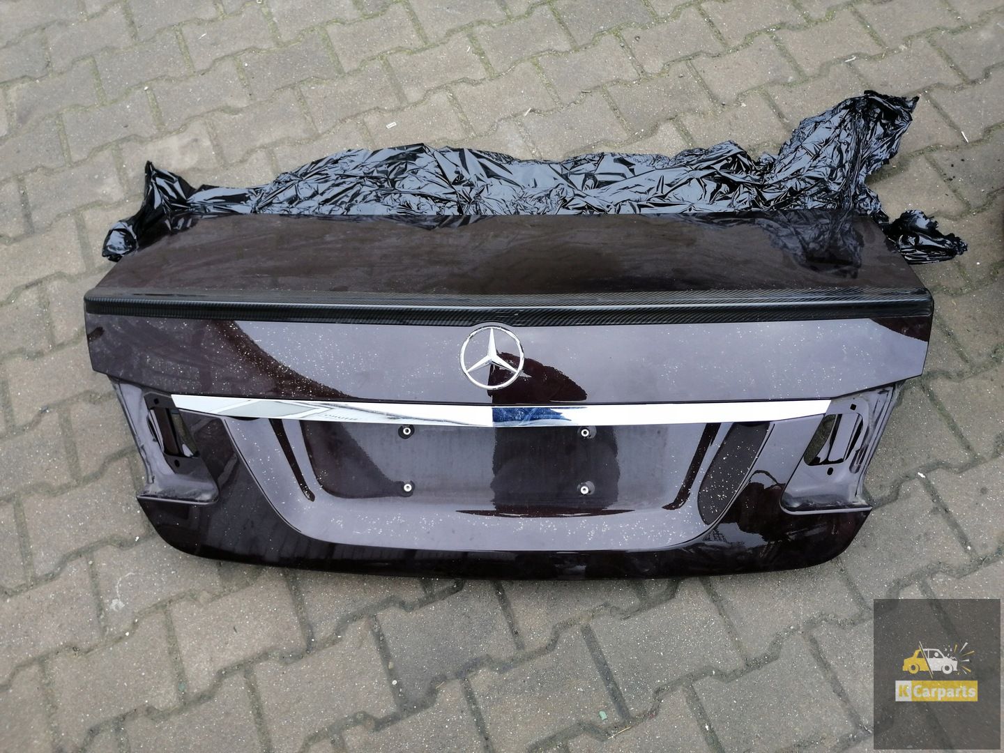 Mercedes W212 63 AMG achterklep carbon naald kastanjebruin