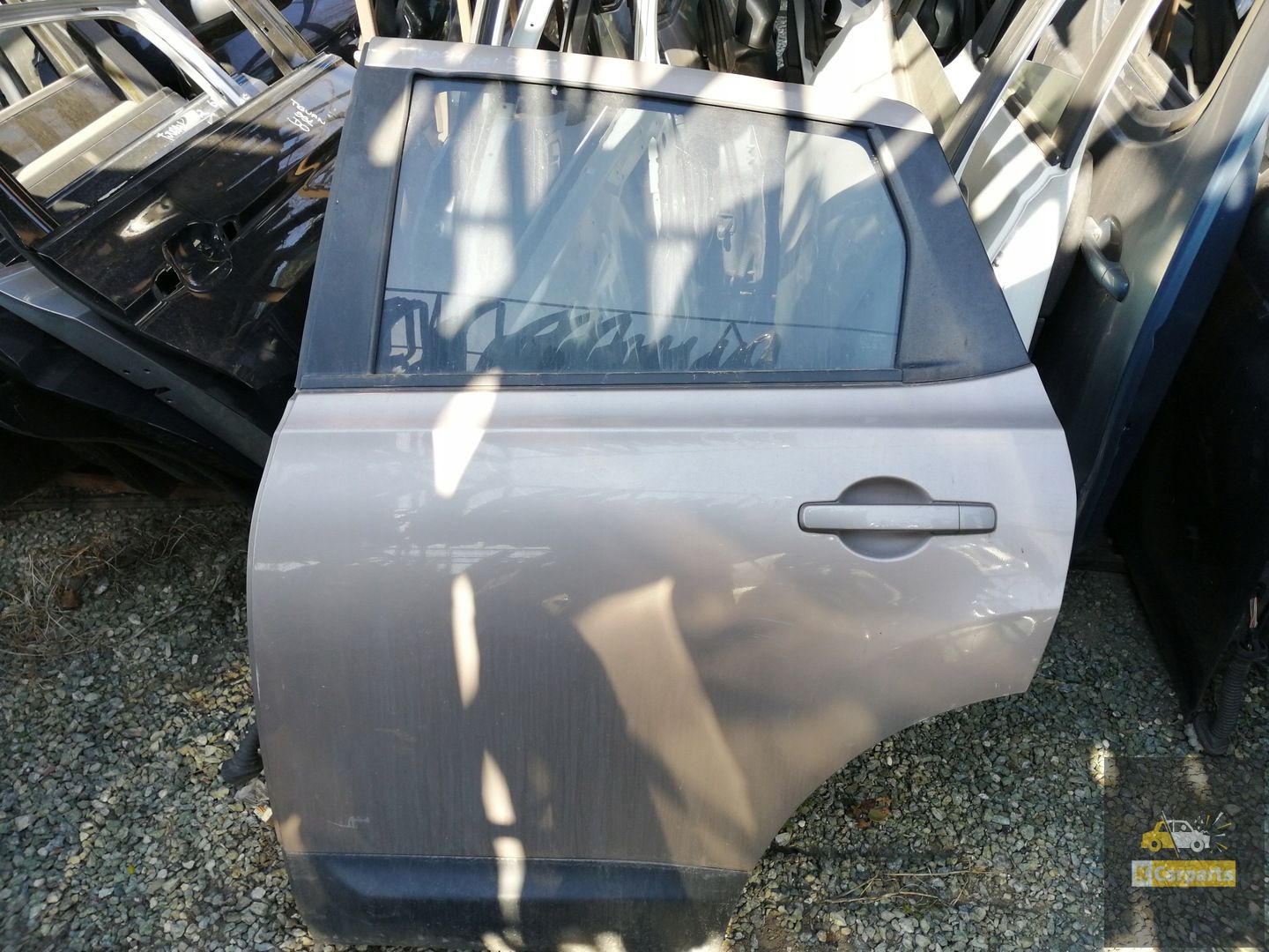 Nisaan Qashqai I linker achterdeur compleet