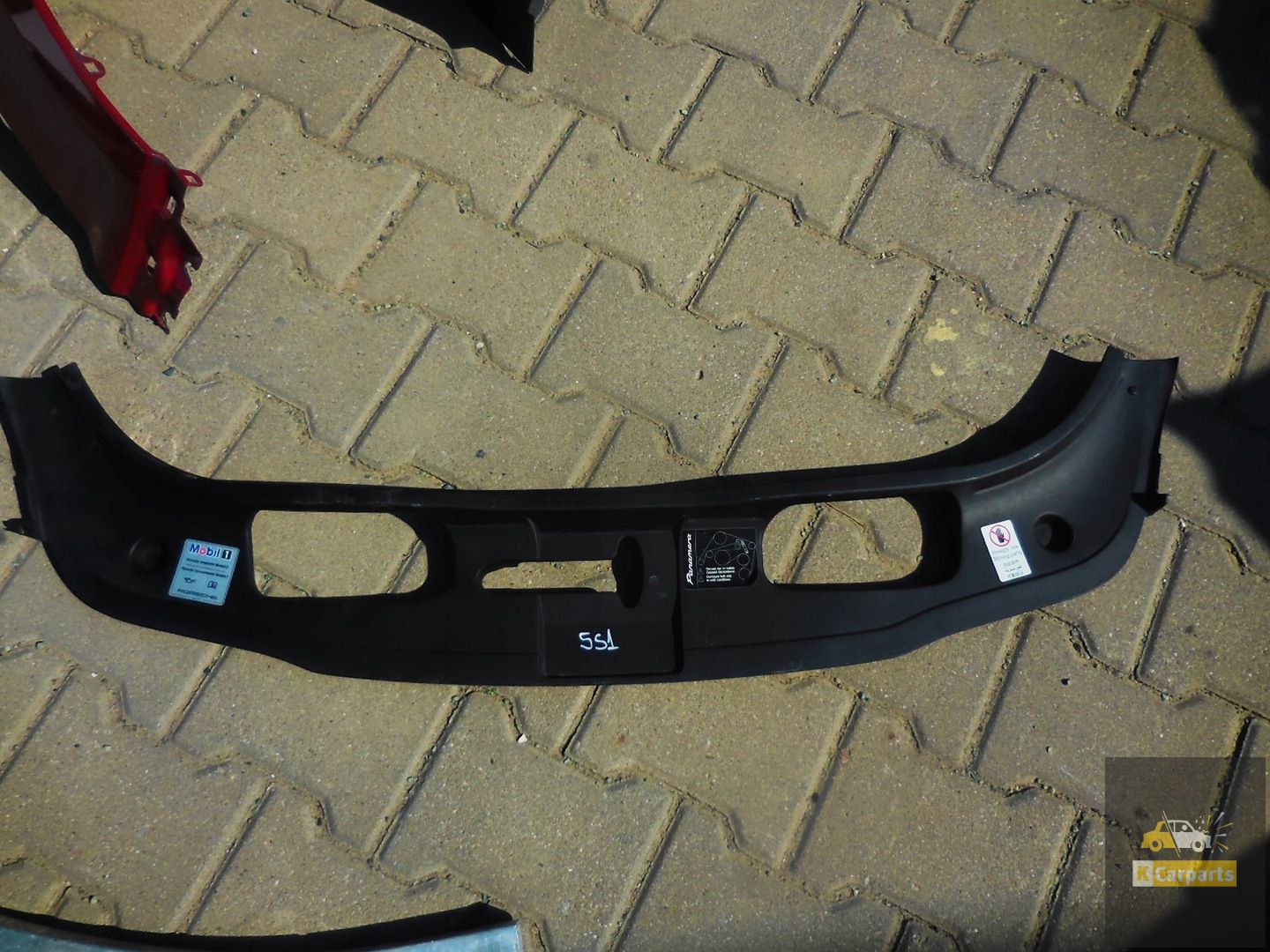 Panamera 970 Kühlergrill-Obergurt-Overlay Totenkopf