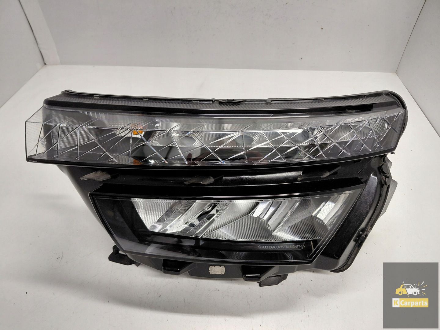 658.941.015, Phare gauche à LED pour Skoda Kamiq Ideal