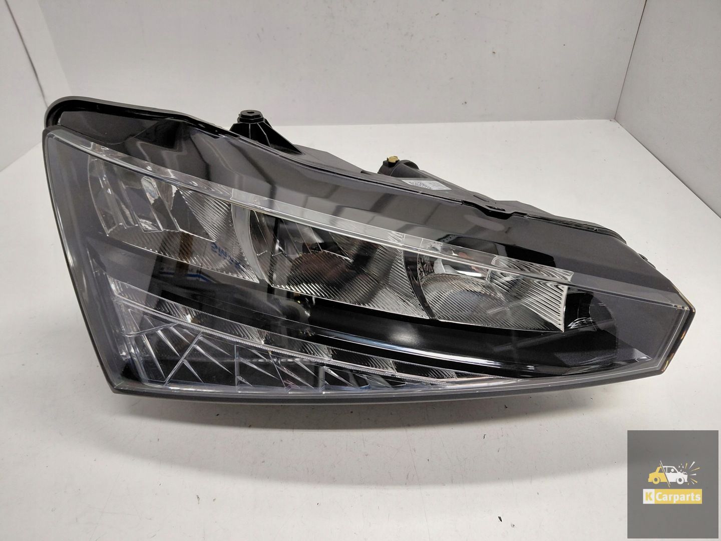 657941016, Skoda Scala LED right lamp Ideal