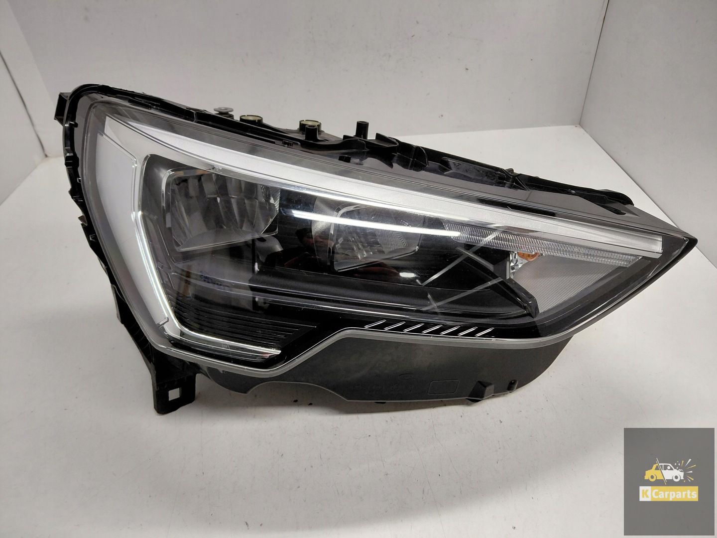 83A.941.012, Audi Q3 83A II LED rechterlamp