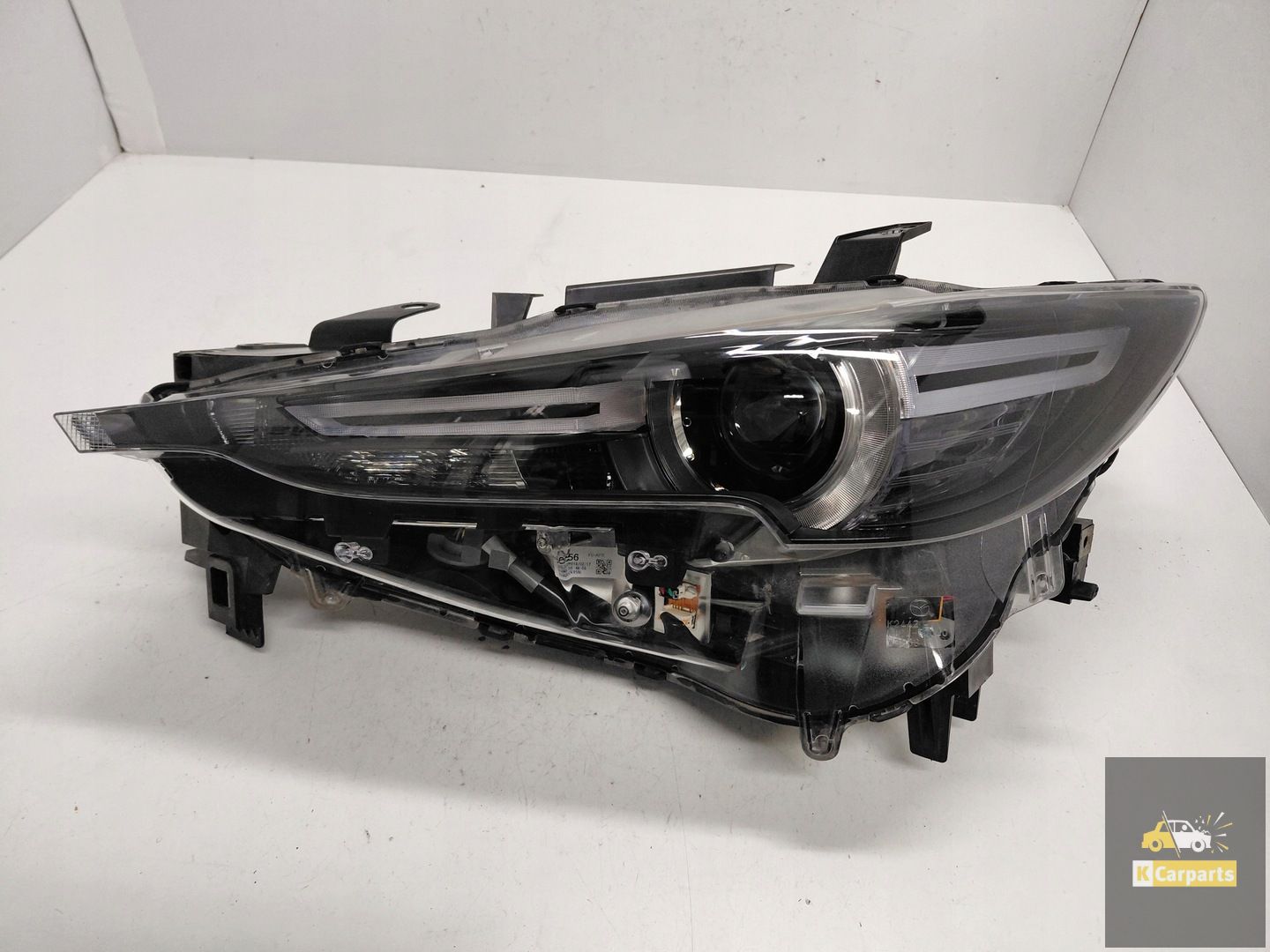 kB8P51040, Mazda CX5 II Volledig Led Zwart Motorlamp Links
